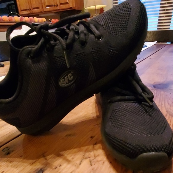 NWOT - Shoes for Crews - Picture 2 of 3